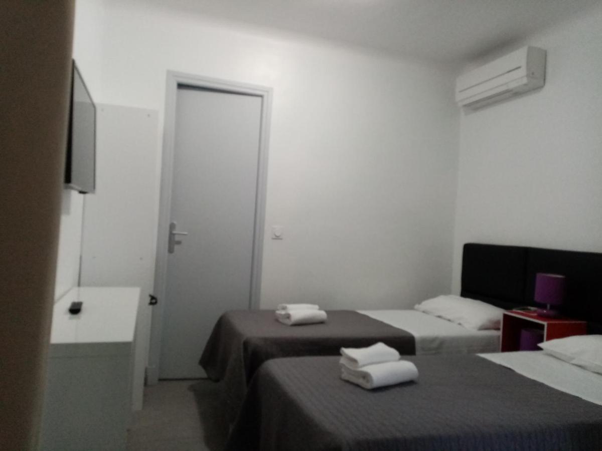 Le Relais De Monti Hotell Menton Exteriör bild