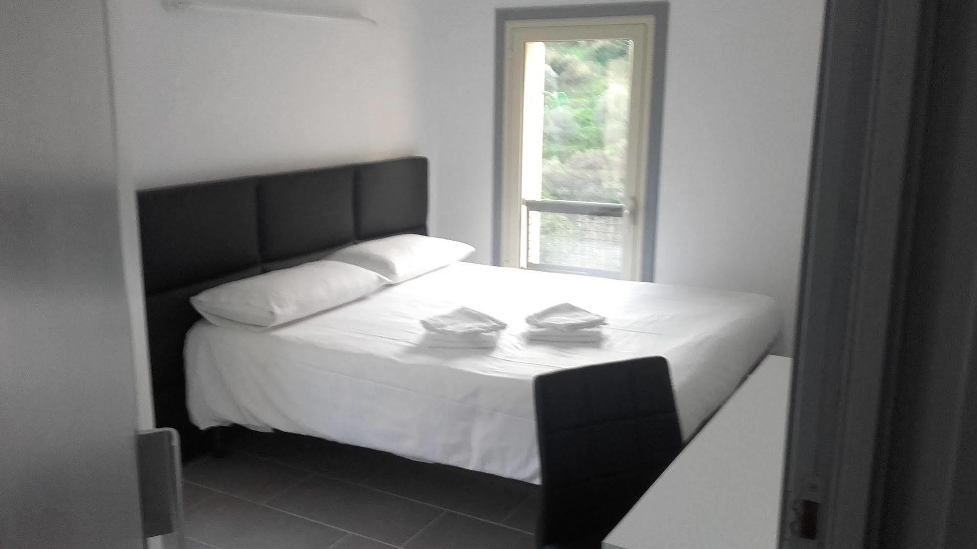 Le Relais De Monti Hotell Menton Exteriör bild